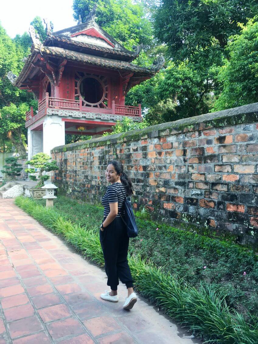 alone-and-starving-on-my-first-day-in-hanoi